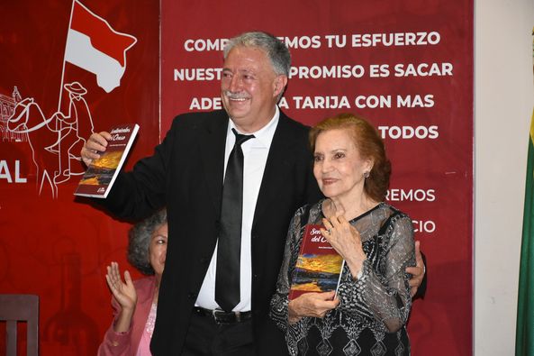 Presentación del libro “Sentimientos del Ocaso”