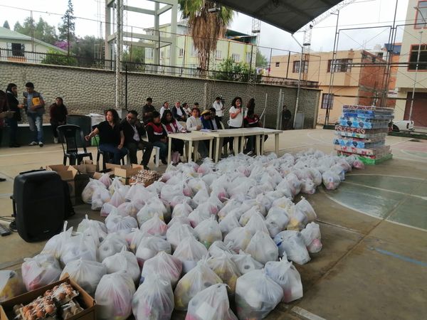 Ayuda A Vecinos Y Comerciantes De La Zona De La V Bora Negra Concejo